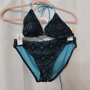 Medium bathing suit set